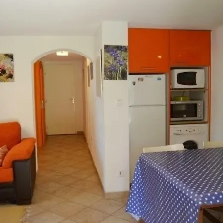 Location Luz-saint-sauveur, 4 Pieces, 6 Personnes Apartmán *